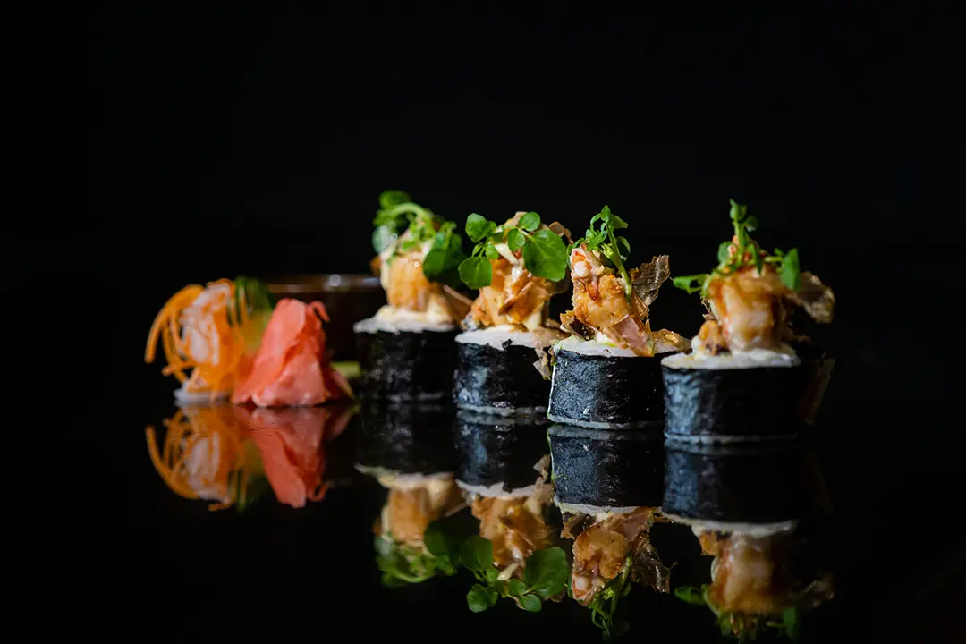 PRAWN AIOLI MAKI Food Photography Menggunakan snoot